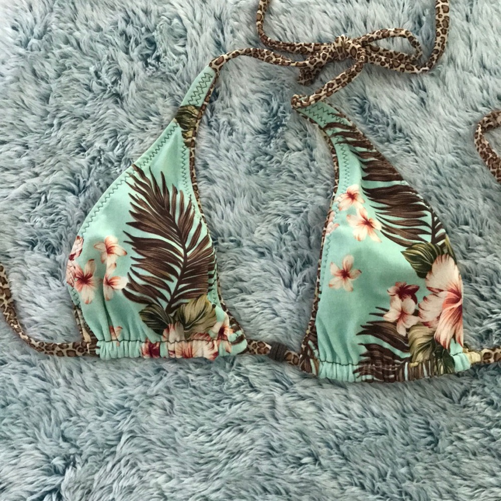 Bathing suit - Picture 3 of 5